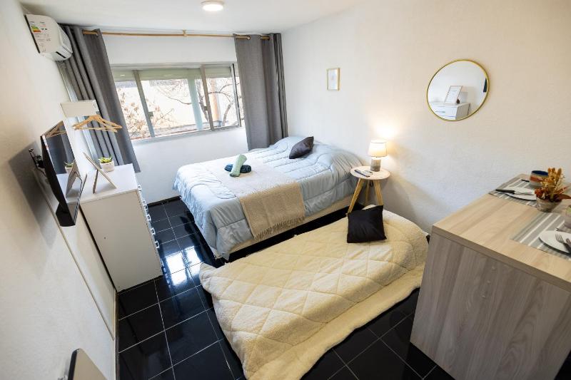 Hermoso estudio céntrico - image 14