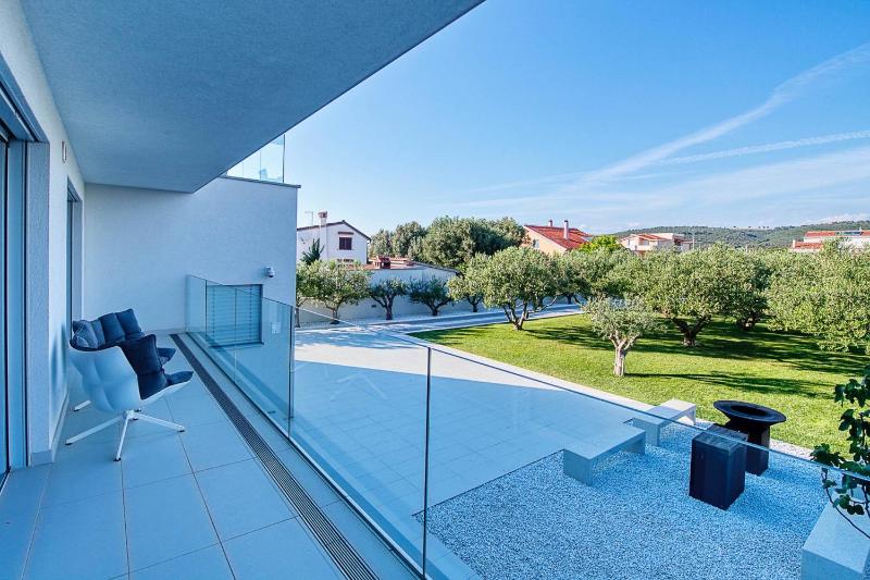 Magical Zadar Villa 6 Bedrooms Villa Ocean Fantasy Astounding Sea Views - image 27