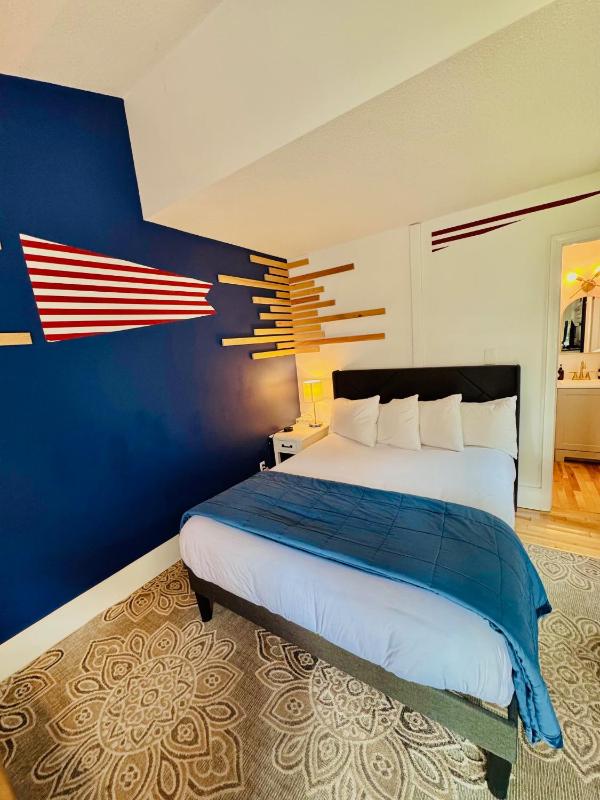 Standard Queen Room image 2