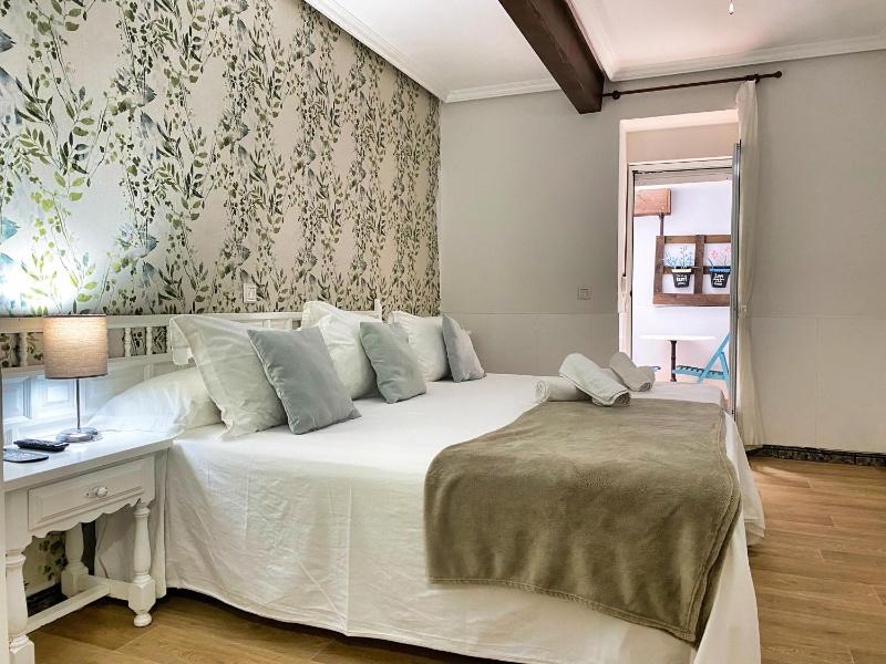 Triple Room image 1
