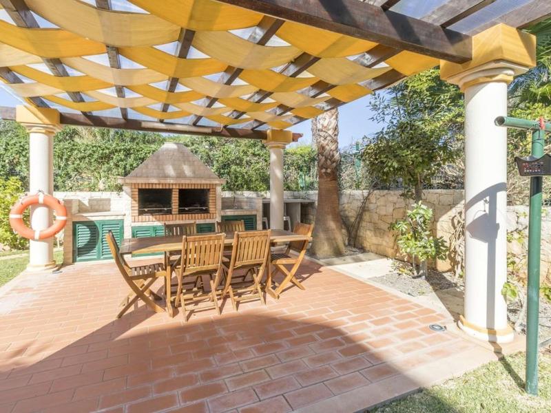 Casa Campo Spacious Living Private Pool Tranquil Setting - image 4