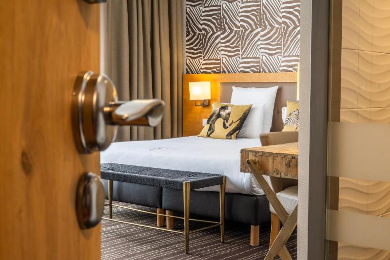Suite image 1