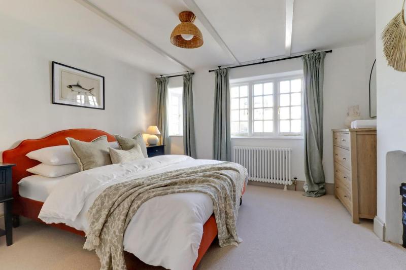Fishermans Cottage - image 24