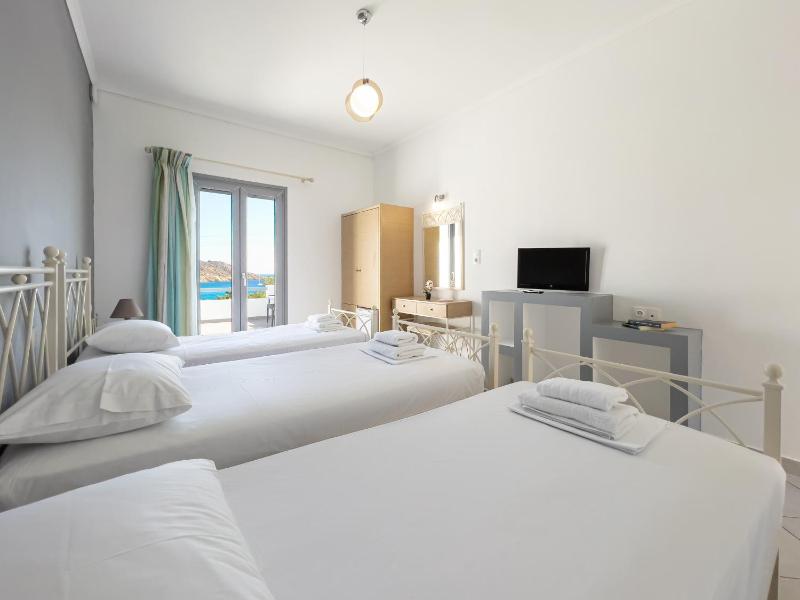 Triple Room image 2