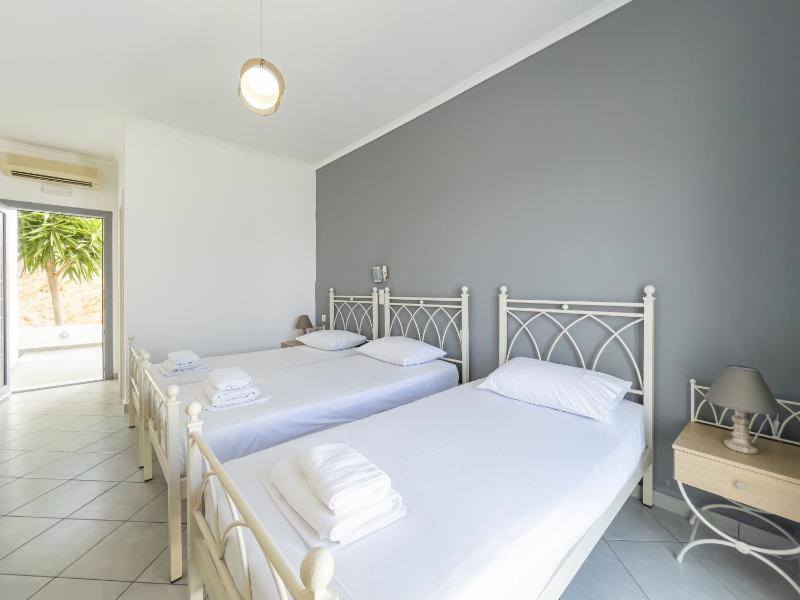 Triple Room image 4
