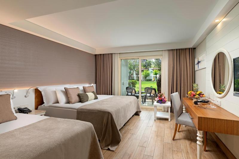 Superior Room image 3