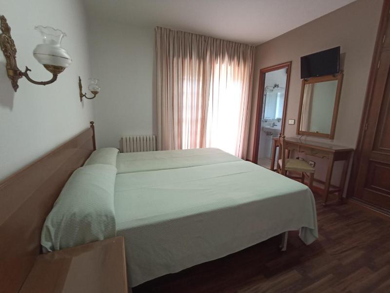Hotel Galaico - image 11