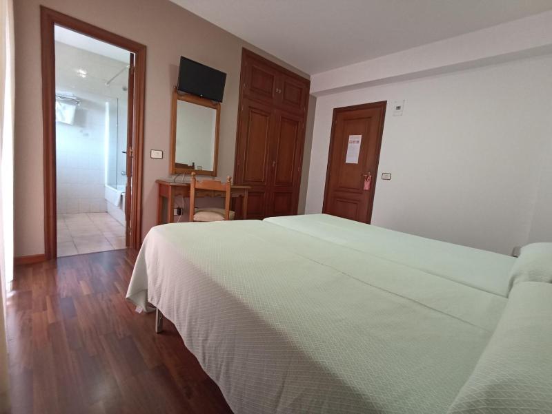 Hotel Galaico - image 14