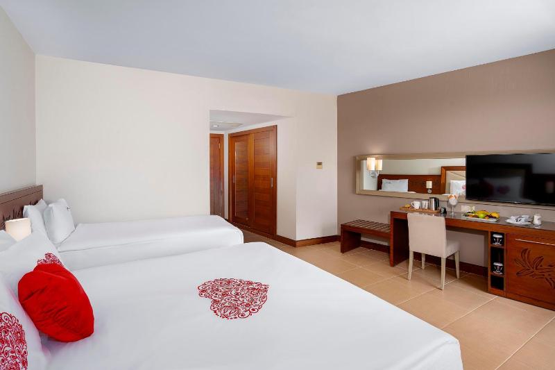 Junior Suite Sea View image 4
