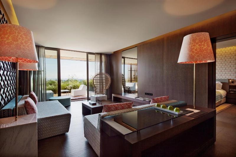 Royal Suite Family Sea image 4