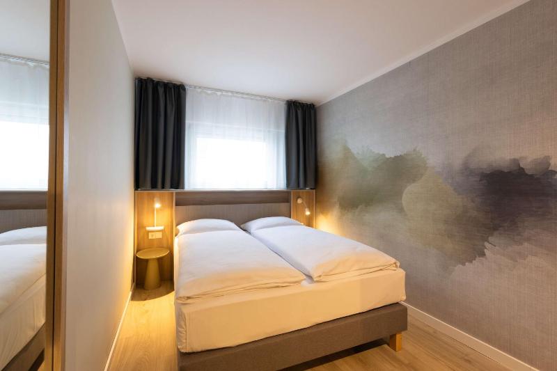 Single Room image 1