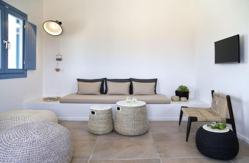 Wonderful Santorini House Villa Athiri Private Pool Sea Views & Plunge - image 9
