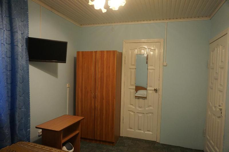 Comfort Triple Room with Shower image 1