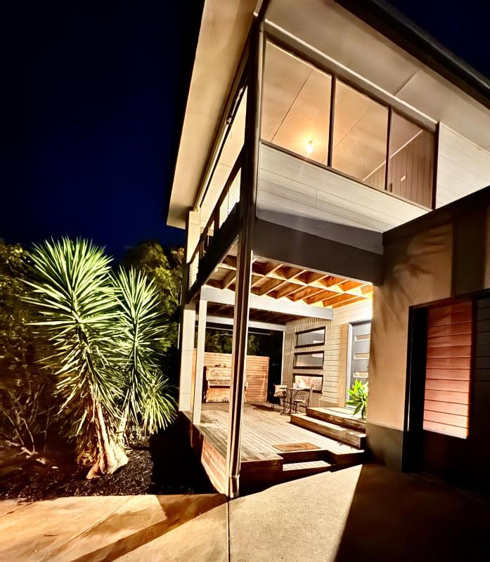 Coastal Tones - Designer Beach house - Pets Welcome - Huge Yard - Walk to Beach - image 27