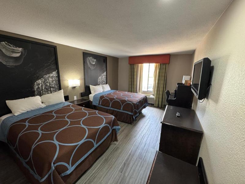 Quadruple Room - Non Smoking image 4