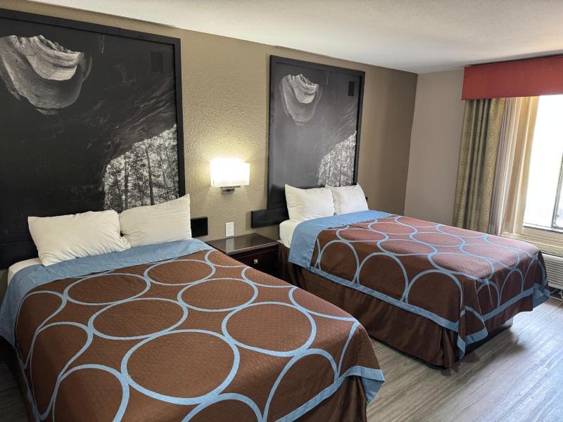 Quadruple Room - Non Smoking image 2