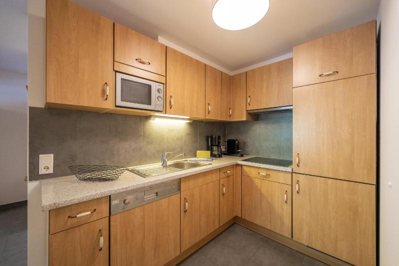One-Bedroom Apartment image 3