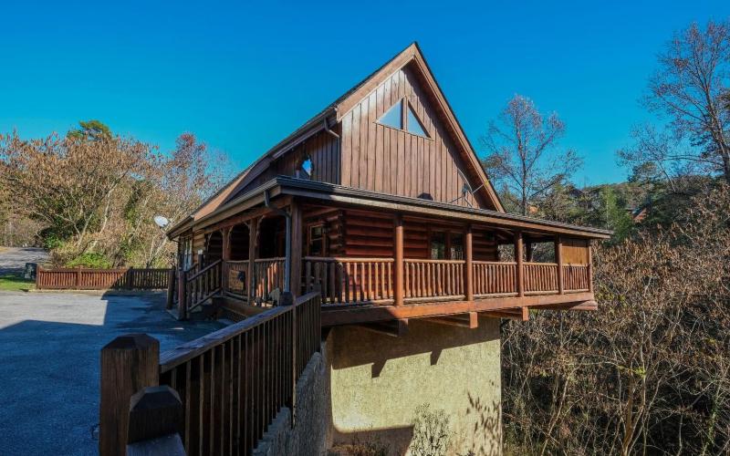 Bearfoot Memories - Large Game Room Outdoor Hot Tub + Community Pool Access - image 19