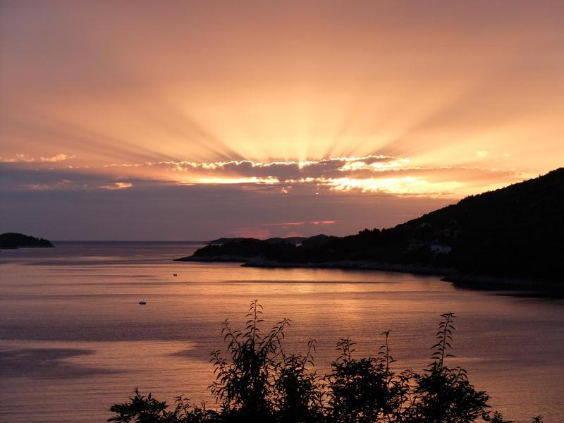 Studio with Sea View image 3