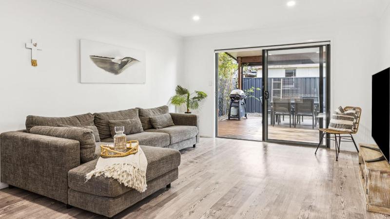 Beachside 24 - Pet Friendly Holiday Home - Holiday Yamba - image 13