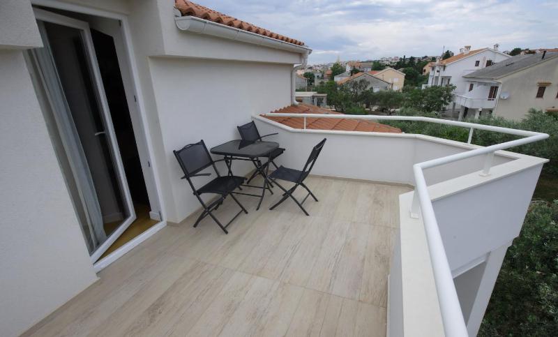 Triple Room with Mountain View image 3