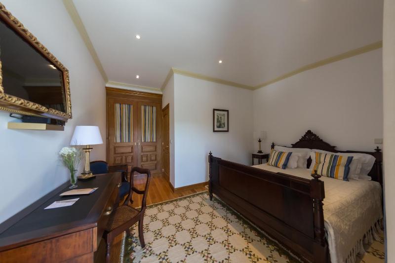 Exterior Deluxe Room image 1