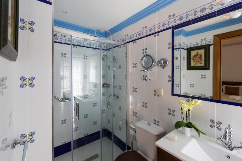 Superior Double Room image 4