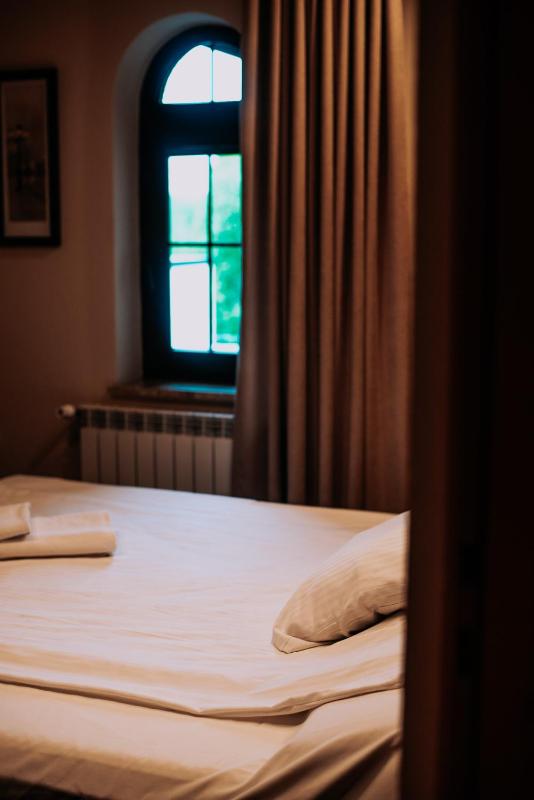 Standard Double Room image 4