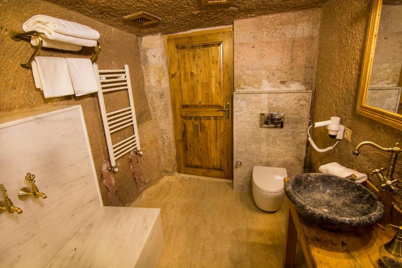 Standard Twin Cave Room image 2