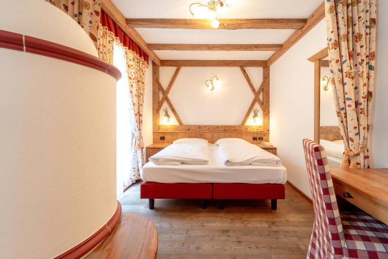 Junior Suite with Balcony (2 Adults) image 3