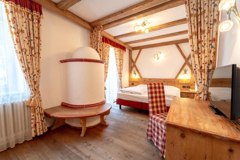 Junior Suite with Balcony (2 Adults) image 1