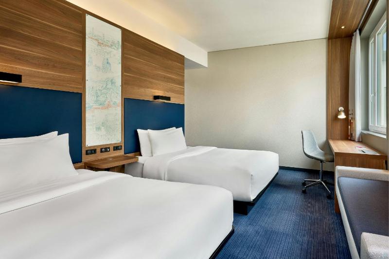 Loft Twin Room image 3