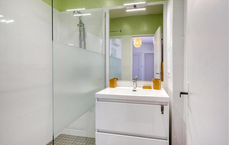 Appartement Proche Plage - image 9