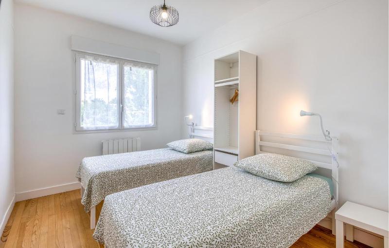 Appartement Proche Plage - image 8
