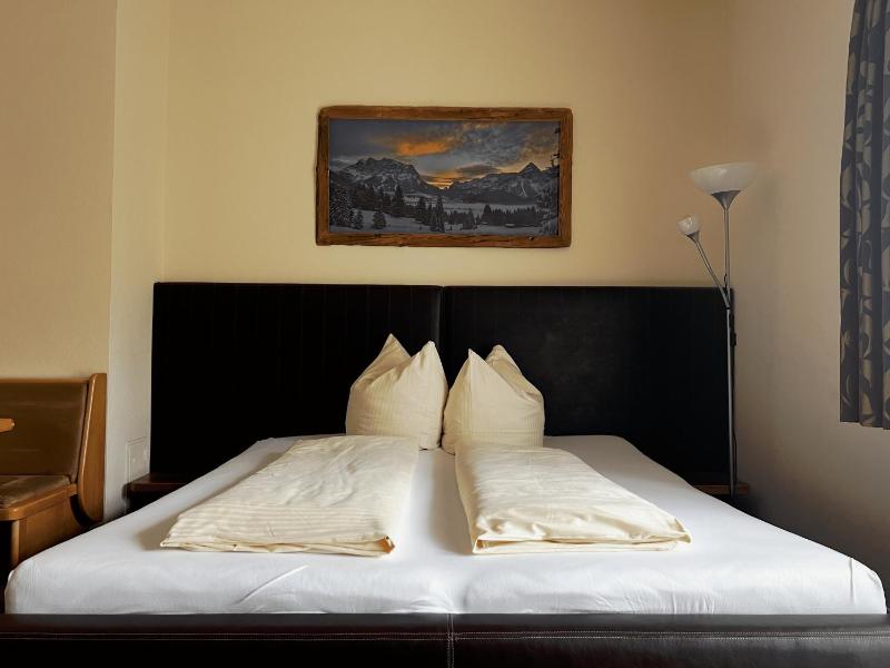 Studio Apartment image 4