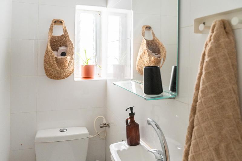 Dotan's Boutique Studios - By The Beach! - image 10