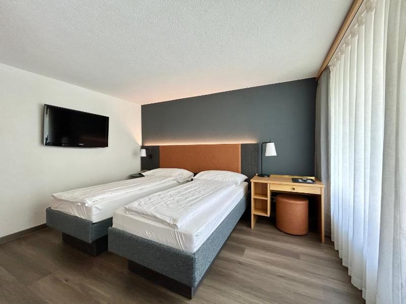 Comfort Double Room with Balcony image 3