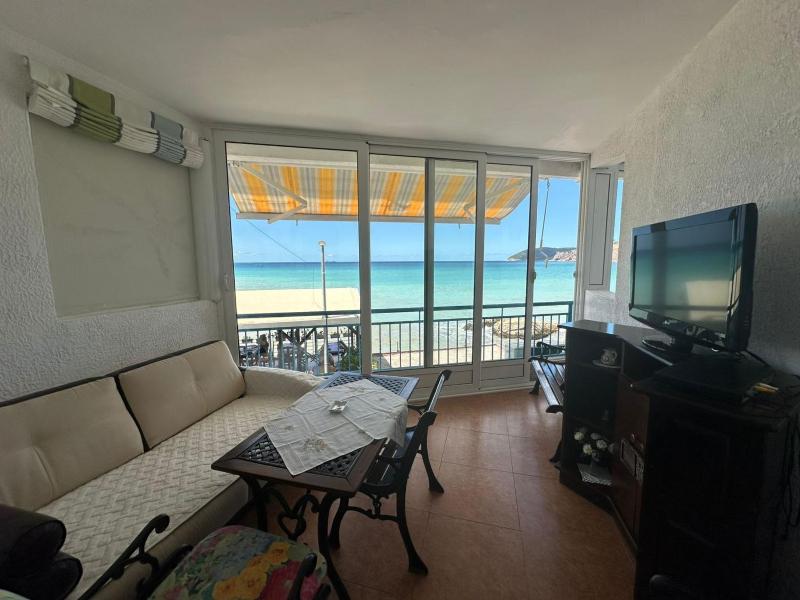 Apartment with Sea View image 1