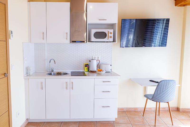 L&G Costa Blanca Suite - image 6