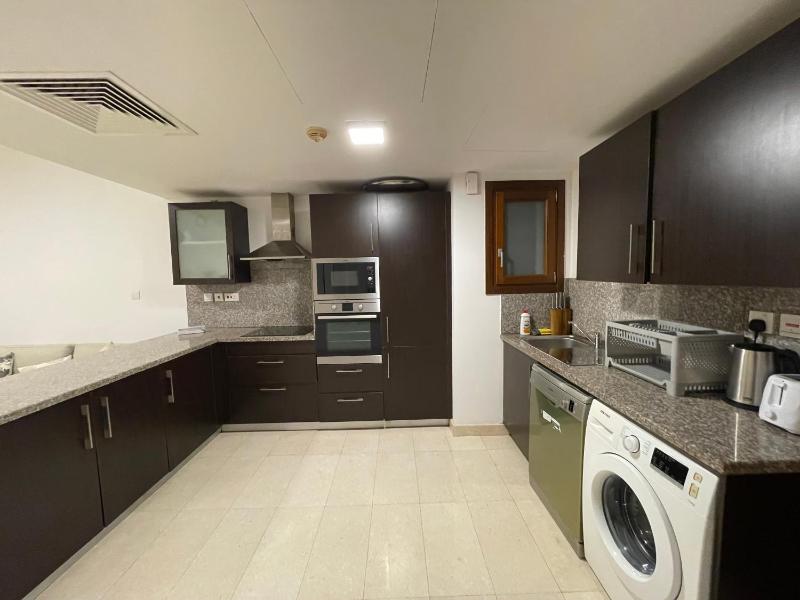 Hawana Salalah Beachfront Apartment with Pool - image 19