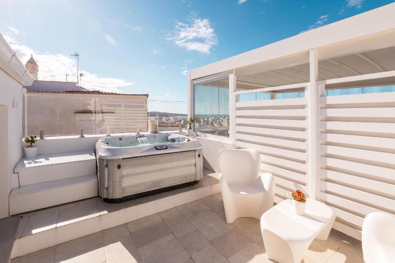 Suite with Terrace image 3