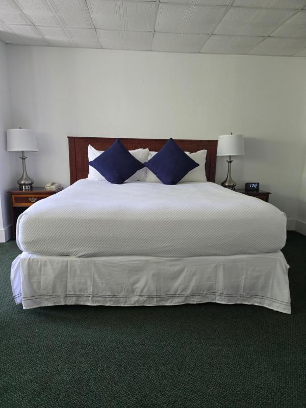 King Room - Main Inn Building image 3