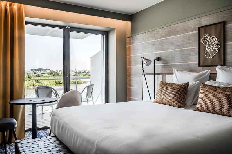 Superior Double Room with Salines view image 4
