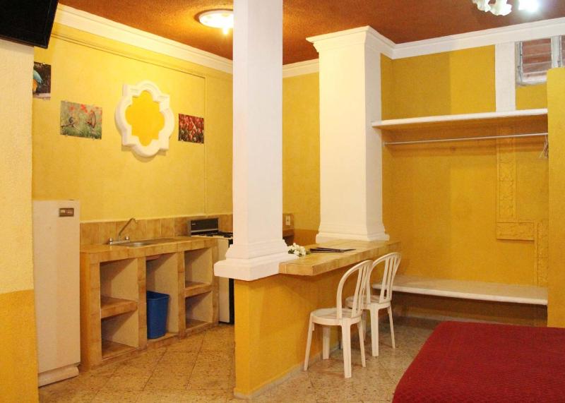 Hotel Suites Elia Noemi - image 7