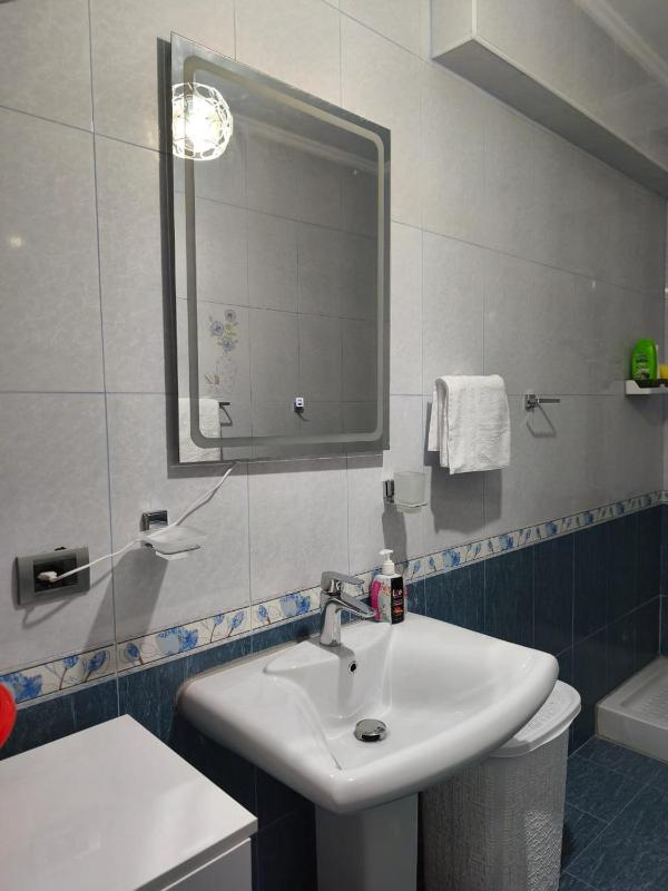 Saranda Xhulial 3 Apartment - image 9