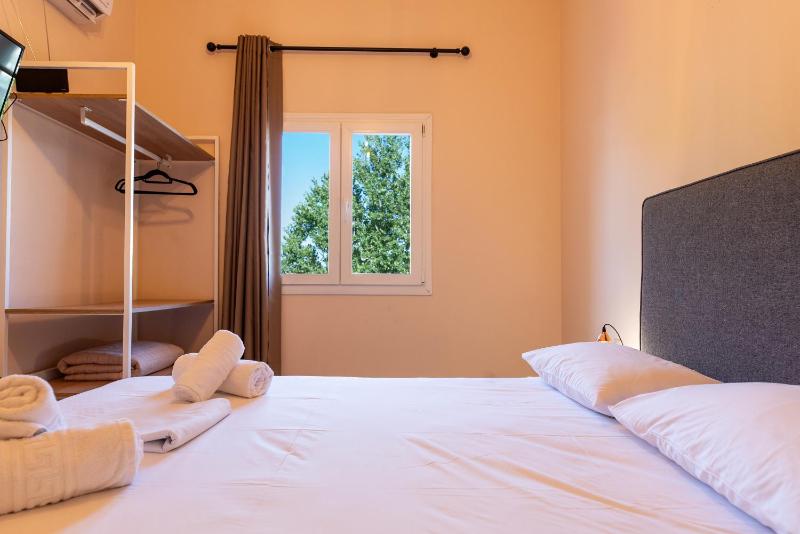 Studio Apartment image 4
