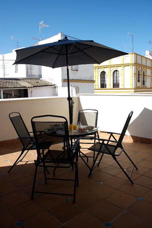 Three-Bedroom Apartment (6 Adults) image 4
