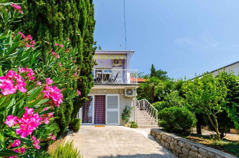 Apartments in Dramalj 39512 - image 9