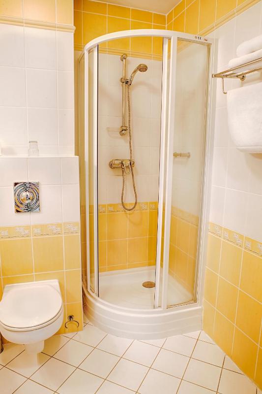 Twin Room with Sea View image 2