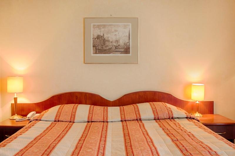 Twin Room with Sea View image 2